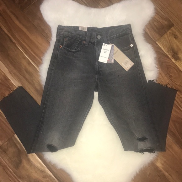 Levi's Denim - NWT Levi’s wedgie fit distressed jeans